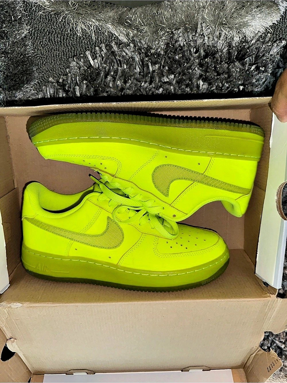 Nike Air Force 1 GS Volt / Fierce Green Size 6Y